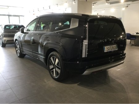 2025 Hyundai Ioniq 9 Platinum 110kW - Demo Model - Side Steps - €74,950