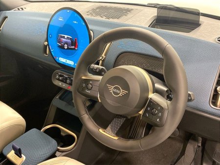 2025 MINI Countryman U25 MINI COUNTRYMAN C thumbnail