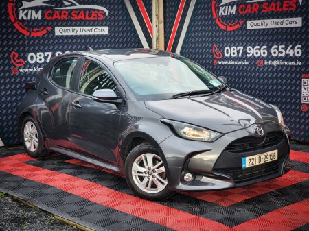 2022 Toyota Yaris 1.0 LUNA 4DR 1 Year Warranty €14,250