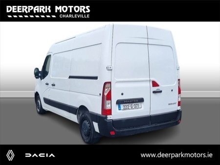 2022 Renault Master MM 33 €18,950