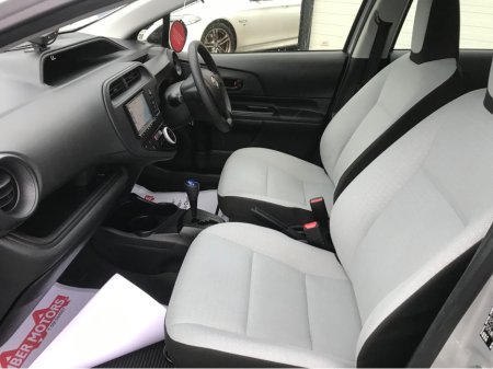 2020 Toyota Aqua AQUA 1.5 HYBRID €13,950 thumbnail