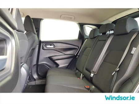 2024 Nissan Qashqai 1.3 PET MILD HYBRID SV €32,495 thumbnail