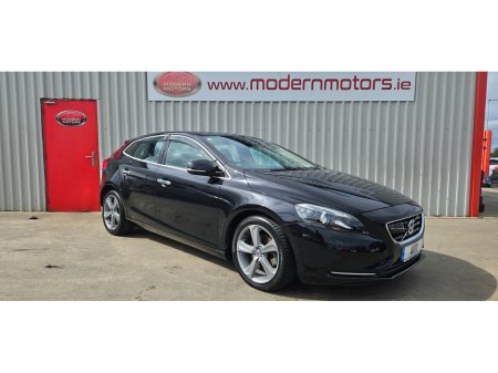 2014 Volvo V40 auto 1.6t se lux petrol low kms €9,750