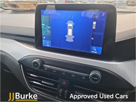 2021 Ford Focus 1.5 TDCi 120PS Zetec €20,950 thumbnail