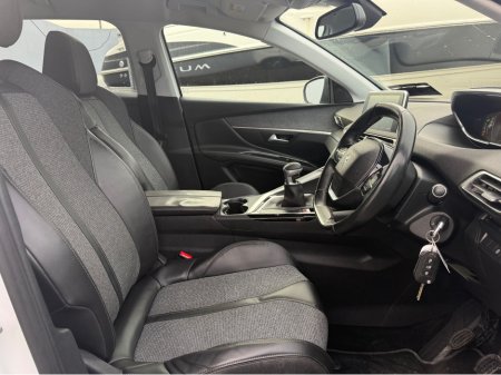 2018 Peugeot 3008 ALLURE 1.5 BLUE HDI 130 6 6.2 4DR €12,950 thumbnail