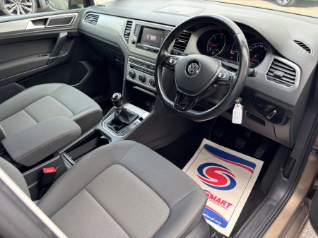 2015 Volkswagen Golf SV 1.6 TDI 110 bhp Comfortline €10,950 thumbnail