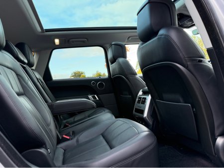 2018 Land Rover Range Rover Sport RANGE ROVER SPORT P400E A 5DR AUTO DYNAMICS HSE €37,950 thumbnail