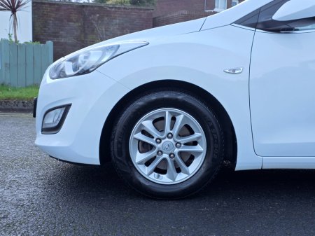 2016 Hyundai i30 1.6 Diesel Deluxe €6,999 thumbnail