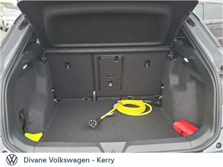 2026 Volkswagen ID.4 PRO PLUS 286 HP 77KW BATTERY €46,700 thumbnail