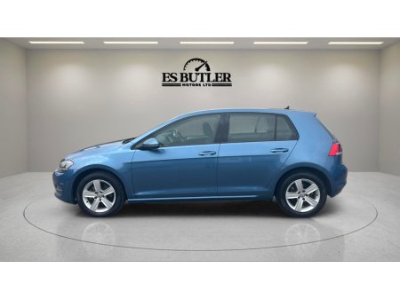2015 Volkswagen Golf  €13,490