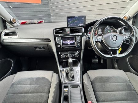 2013 Volkswagen Golf 1.4 TFSI AUTO €10,495 thumbnail