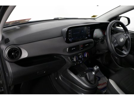 2024 Hyundai i10 DELUXE PLUS 1.0L PETROL HATCHBACK €19,895 thumbnail