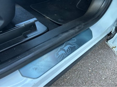 2025 Ford Puma GEN-E PREMIUM 5DR 168PS 12 €32,950