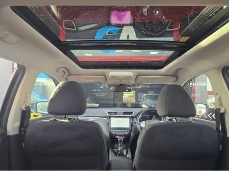 2016 Nissan X-Trail REAR CAMERA WITH CAR PLAY-LOW MILEAGE €12,950 thumbnail