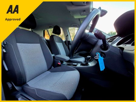 2016 Volkswagen Golf 30,000km+Auto+Warranty