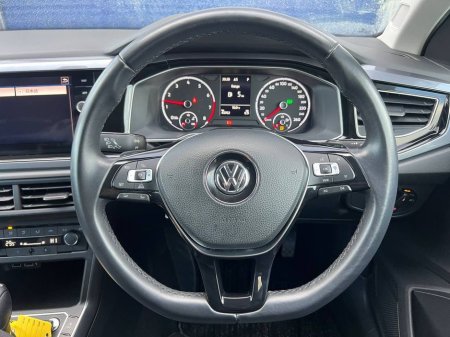 2018 Volkswagen Polo 1.0 TSI AUTO // FULL SERVICE HISTORY // 360 PARKING SENSORS // APPLE CARPLAY/ANDROID AUTO €15,900