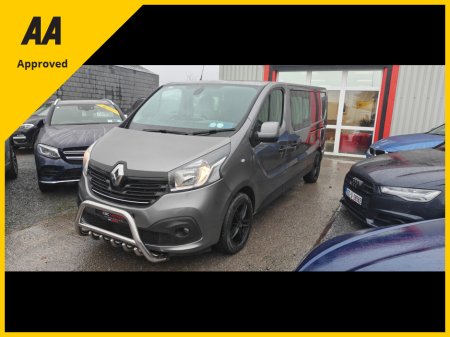 2016 Renault Trafic Passenger 2016 Crewcab 6 Seater €13,950 thumbnail