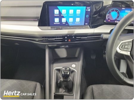 2023 Volkswagen Golf LIFE 2.0 TDI 115HP Diesel Manual €26,995 thumbnail