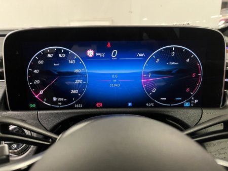 2024 Mercedes-Benz E Class 220d Avantgarde - 1 OWNER IRISH CAR - 17 Inch Alloys - Reversing Camera - Ambient Lighting - Sat Nav - Climate Control - Electric Heated Memory Seats - Keyless Start - Apple CarPlay/Android Auto thumbnail