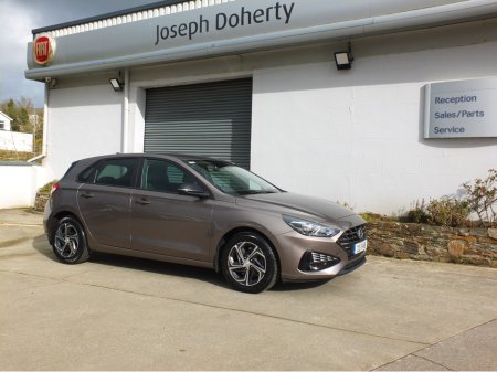 2021 Hyundai i30 I 30 DELUXE 5DR €21,495 thumbnail