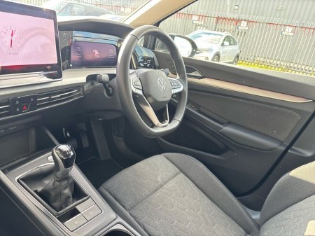 2025 Volkswagen Golf GOLF EDITION 75 2.0 TDI 116HP €31,975 thumbnail