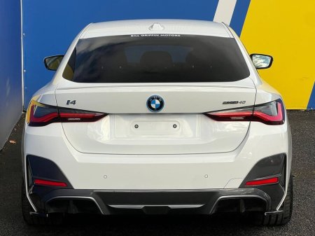 2022 BMW i4 XDRIVE40E M-SPORT COMPETITION // VIRTUAL COCKPIT // NEW 20" COMPETITION ALLOYS // AMBIENT LIGHTING €34,900 thumbnail