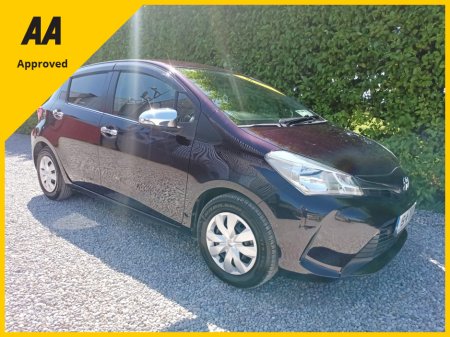 2015 Toyota Yaris 1.3 4 CYLINDER AUTOMATIC HIGH SPEC LUXURY VELOUR INTERIOR AIR CON CLIMATE CONTROL REMOTE CENTRAL LOCKING PRIVACY GLASS WIND DEFLECTORS REVERSE CAMERA PARK DISTANCE SENSORS NCT AND ROAD TAX €12,695
