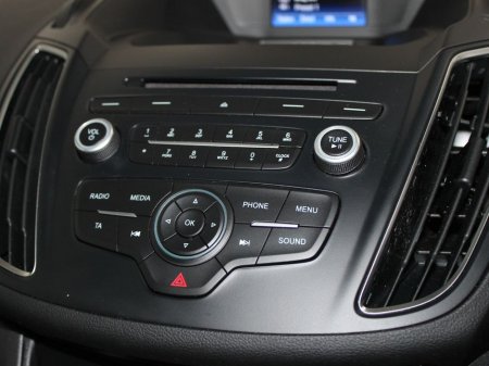 2017 Ford C-Max Zetec 1.5 TDCI 95PS M6 4DR €12,999 thumbnail