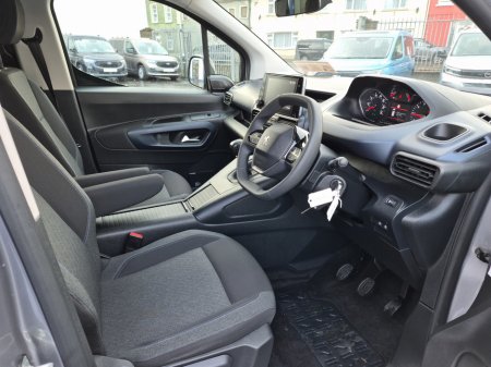 2024 Peugeot Rifter Allure Lowered Floor Wheelchair Access €24,995 thumbnail