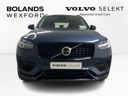 2023 Volvo XC90 Denim Blue XC90 Plus Plug-in Hybrid (Dark Theme) €63,995