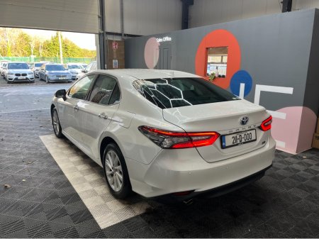 2021 Toyota Camry 2021 TOYOTA CAMRY 2.5L HYBRID / 98K KMS / ADAPTIVE CRUISE CONTROL, REVERSE CAMERA & MORE €28,950
