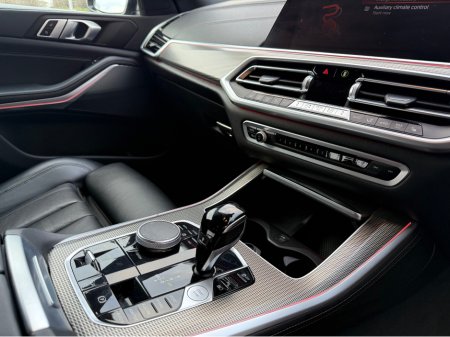 2022 BMW X5 M SPORT M PERF G05 X-DRIVE 5DR A €58,950 thumbnail