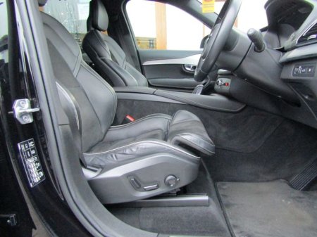 2021 Volvo XC90 Rdesign T8 Recharge 390HP 5D A €49,900 thumbnail