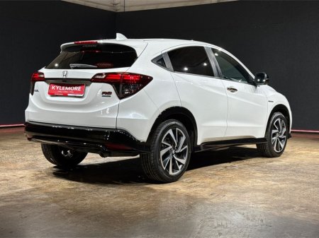 2020 Honda Vezel RS EDITION - UPGRADED ALLOYS - HALF LEATHER UPHOLSTERY €21,950