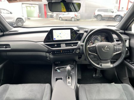 2024 Lexus UX 250 H 300E EV 201BHP 5DR AUTO €35,950 thumbnail