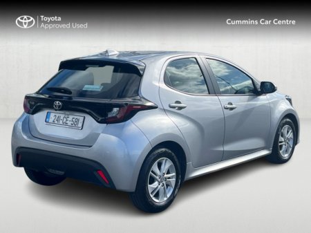 2024 Toyota Yaris YARIS 1.5 LUNA €24,950