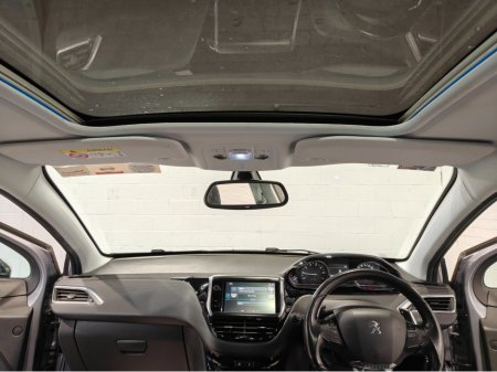 2015 Peugeot 2008 ALLURE 1.2 PURETECH AUTOMATIC €8,250 thumbnail