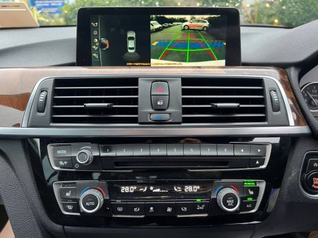 2016 BMW 3 Series 320d LUXURY-LINE // SERVICE HISTORY // LEATHER HEATED POWERED SEATS // REVERSE CAMERA €16,950 thumbnail