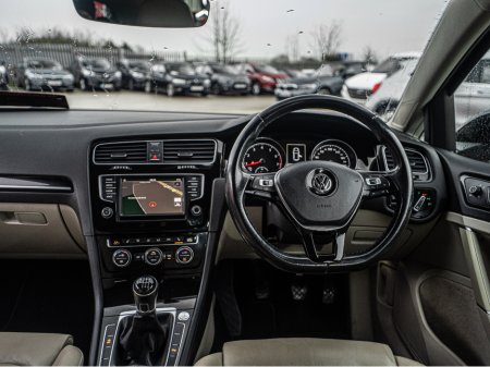 2017 Volkswagen Golf 2017 VW Golf 1.2tsi HIGHLINE/High spec/1yr warrant €16,888 thumbnail