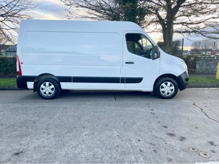 2022 Nissan Interstar L2H2  2.3DCI 135 BHP FWD MWB €19,000