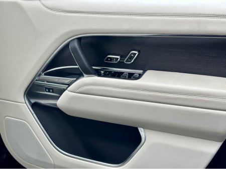 2025 Land Rover Range Rover ++SOLD++ ++V HIGH SPEC++ 3.0 P460E HSE Panoramic Sunroof thumbnail