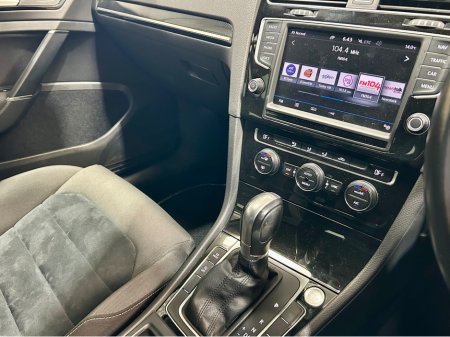 2016 Volkswagen Golf 1.4 Highline €15,750