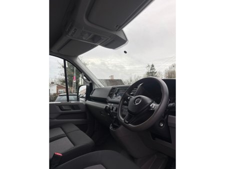 2022 Volkswagen Crafter T 30 MWB 140HP MANUAL 6SPEED FWD 5DR €25,950 thumbnail