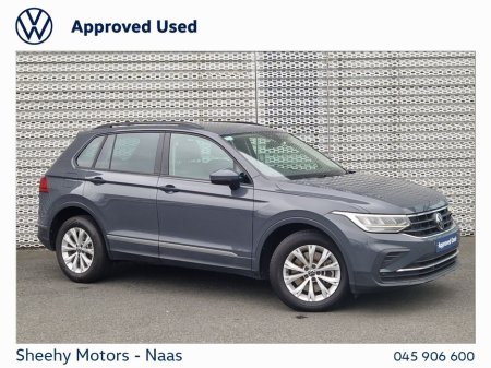2022 Volkswagen Tiguan Life 1.4TSI PHEV DSG, Rear Camera €36,495