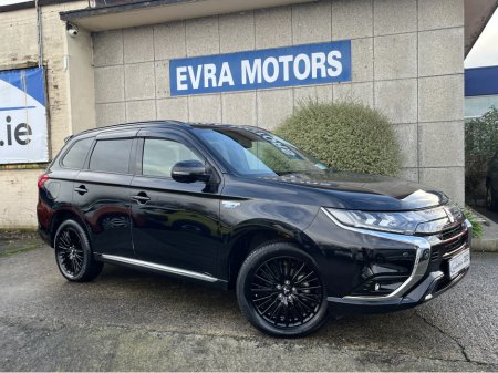 2021 Mitsubishi Outlander 4WD BLACK EDITION PLUG IN HYBRID 2.4 PETROL //HALF LEATHER HEATED SEATS AND STEERING WHEEL//REVERSE CAMERA//KEYLESS ENTRY//ADAPTIVE CRUISE CONTROL// €27,950