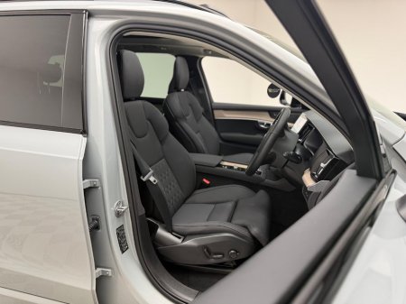 2025 Volvo XC90 PLUS T8 PHEV AWD AUTO *7 SEATER* €82,990 thumbnail