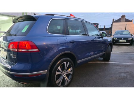 2015 Volkswagen Touareg CV 3.0 TDI 262BHP V6 5 SEATS €24,500 thumbnail