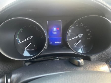 2019 Toyota C-HR Toyota C-HR 1.8 self charging hybrid €21,500 thumbnail