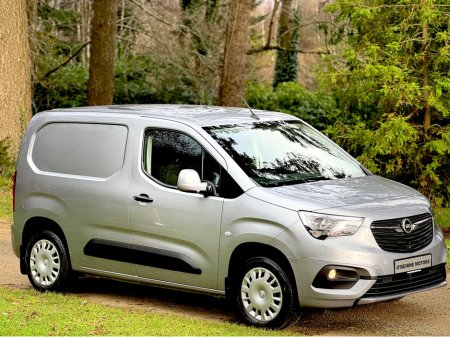 2021 Opel Combo 1.5HDI 100BHP SPORT LINE * LOW KMS *