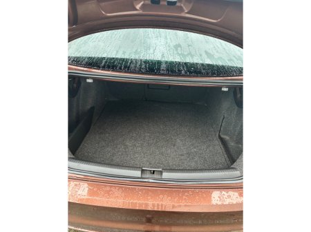 2017 Volkswagen Jetta 2.0 TDI 110HP Highline €16,995 thumbnail